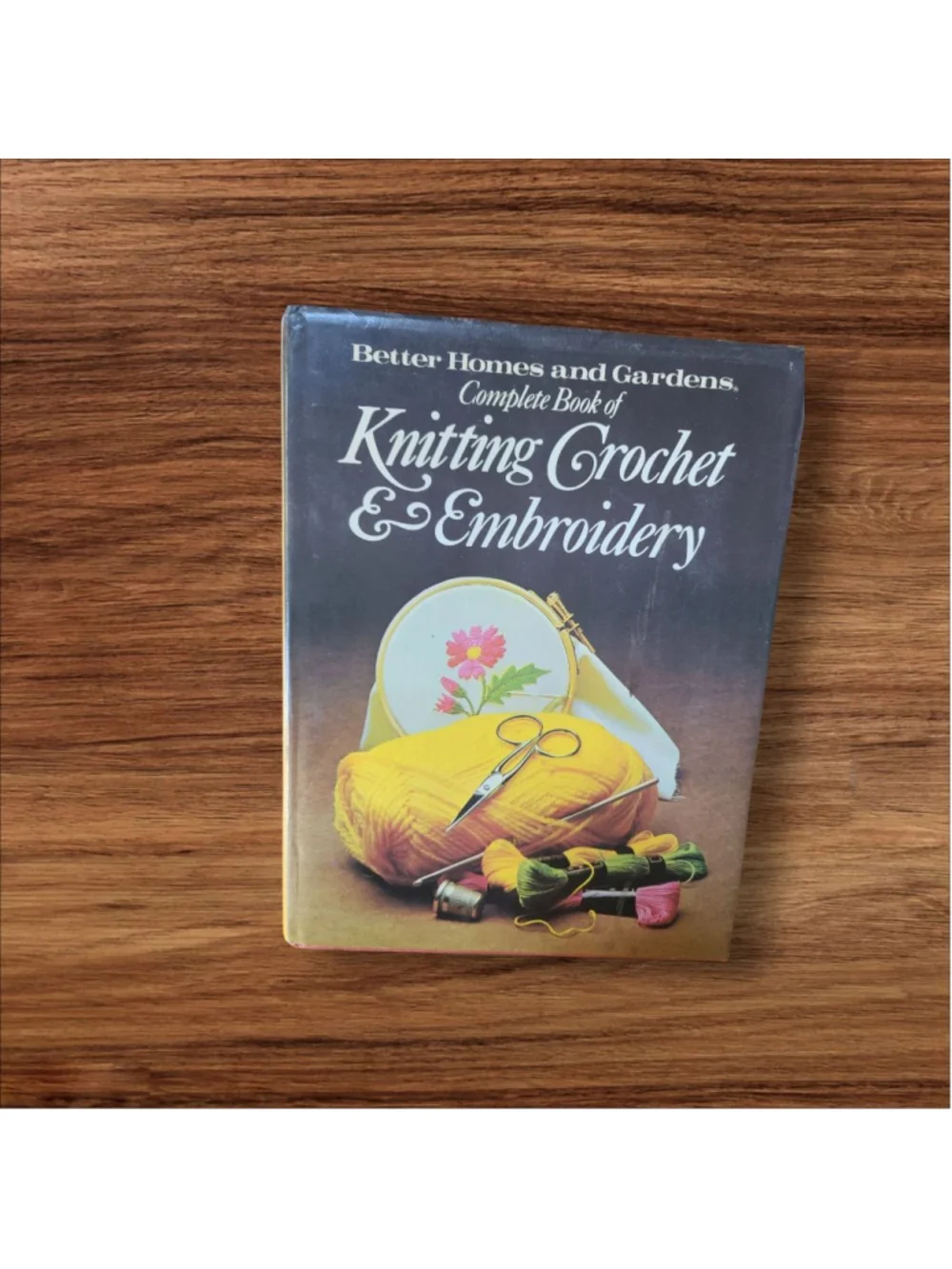 Better Homes Embroidery & Knitting Craft Reference Book Vintage